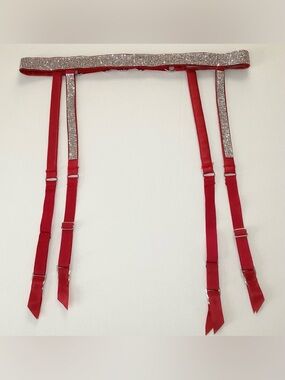 VICTORIA’S SECRET VERY SEXY Garter Belt